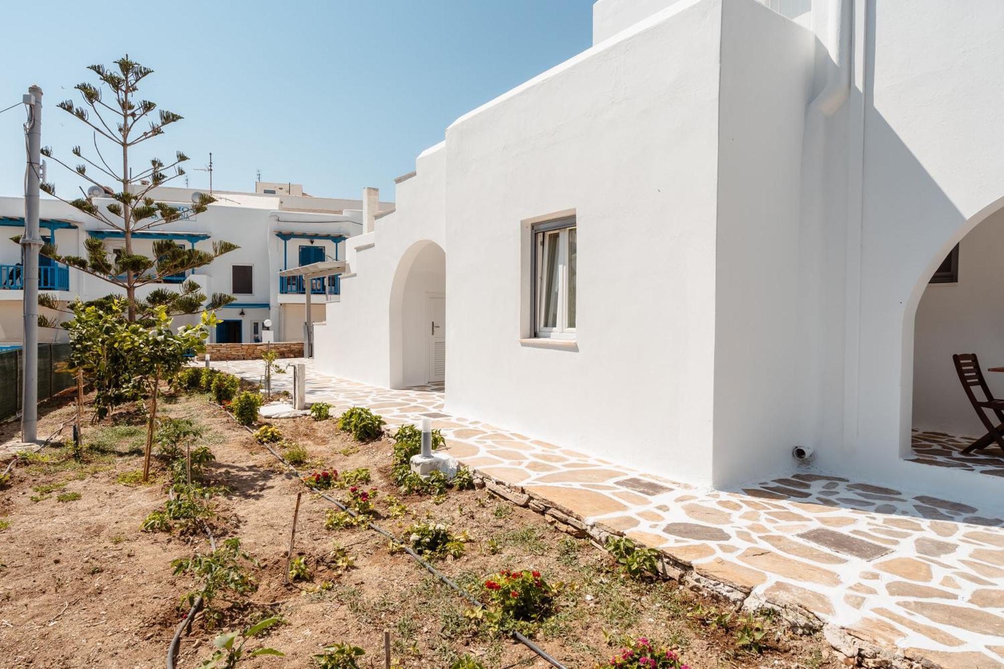 Celestial Seaview Apartments- Ariadne Naxos City Εξωτερικό φωτογραφία